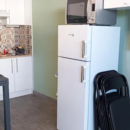 Moderne A Avec Terrasse De 21 M² شقة لوسات