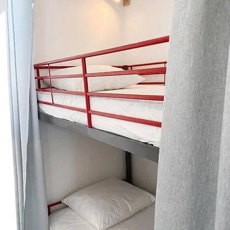 شقة Moderne A Avec Terrasse De 21 M² *
